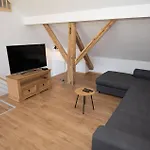 بيت للعطل 4 Bedroom Amazing In فورنيكا