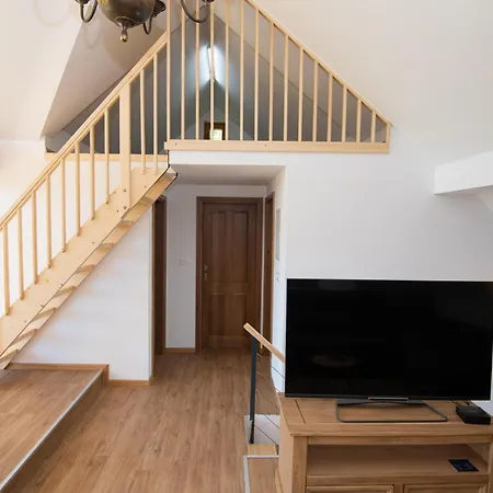 4 Bedroom Amazing In *