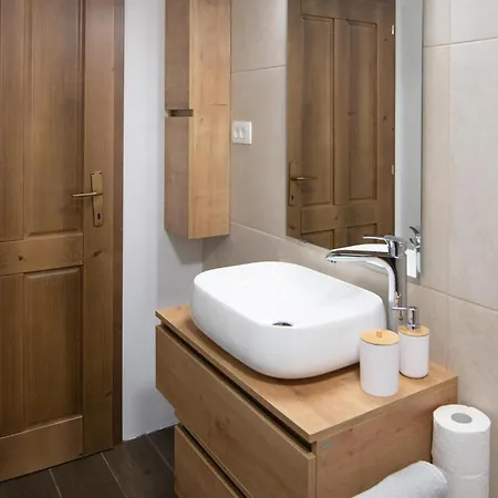 4 Bedroom Amazing In *