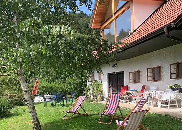 4 Bedroom Amazing In Casa vacanze