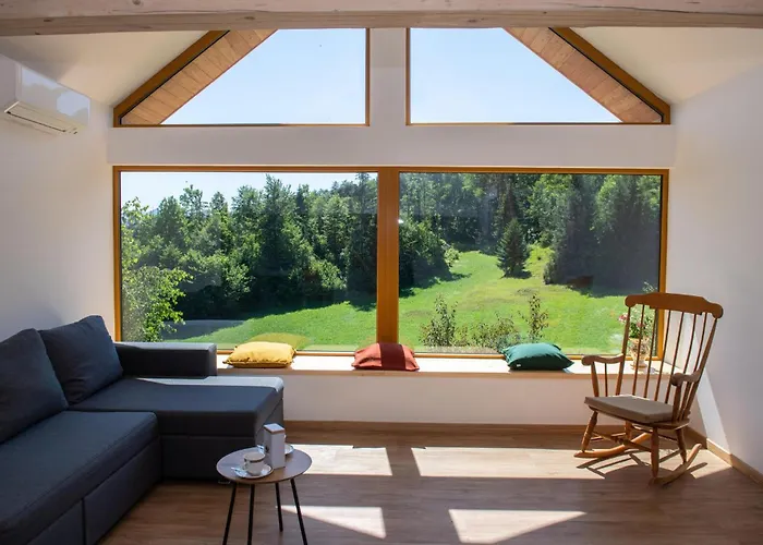 4 Bedroom Amazing In Hébergement de vacances *