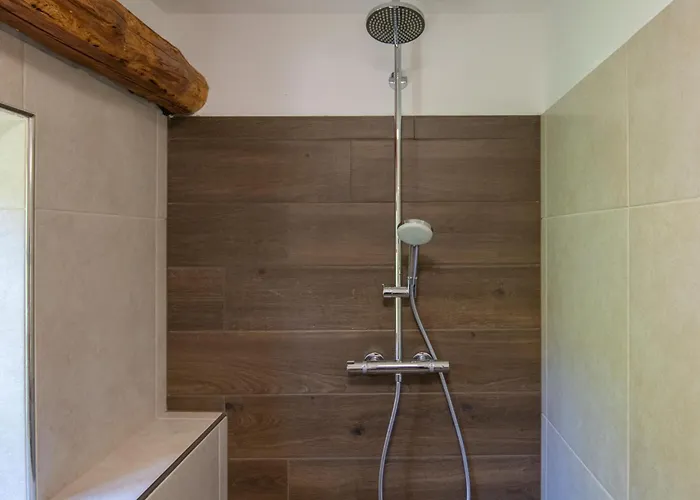 4 Bedroom Amazing In Casa vacanze Vrhnika